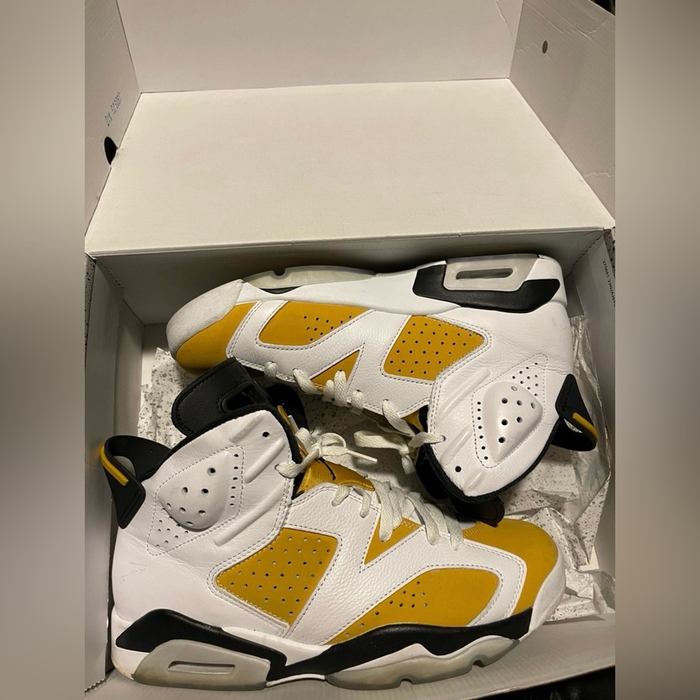 Jordan 6 Yellow  size 9,5